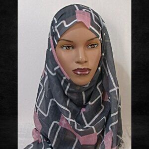 Turkish Pink and Grey Modern Checkered Muslim Hijab Shawl